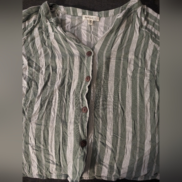 Faith and joy top - Picture 2 of 3